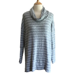 New‎ BKE BUCKLE Women's Small Oversized Gray and White Cowl Neck Knit Top Cozy